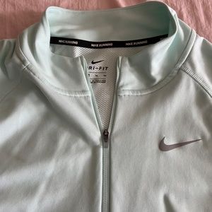 Nike Running Mint Quart Zip Top Size XL